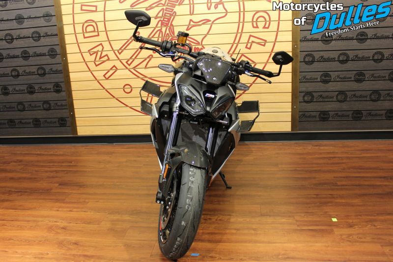 2025 BMW M1000R Image 3