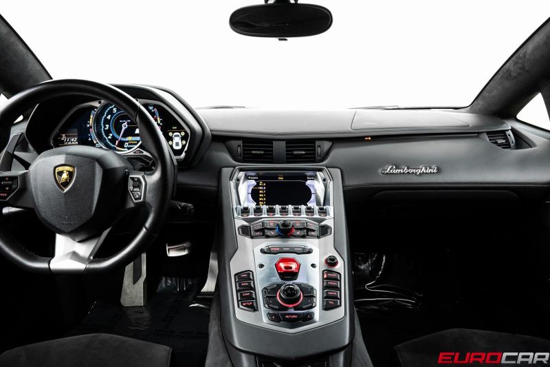 2015 Lamborghini Aventador *FRONT AXLE LIFT * IMMACULATE CONDITION*Image 25