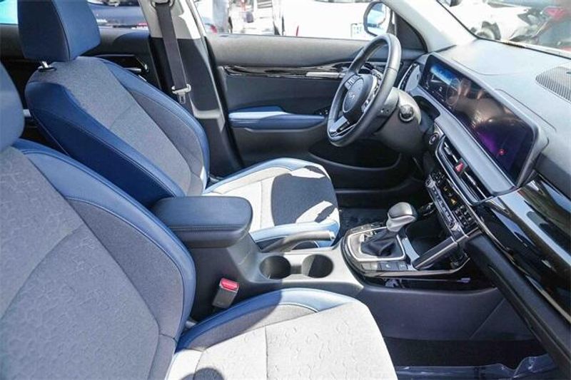 Used 2024 Kia Seltos SImage 17