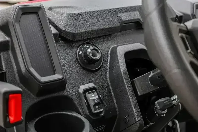 NEW 2026 CFMOTO UFORCE U10 XL PRO Image 14