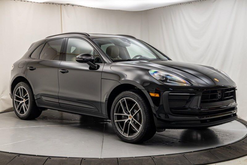 2024 Porsche Macan Image 7