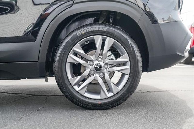 2023 Kia Seltos SImage 12