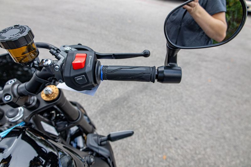 New 2025 Yamaha XSR900  RAVEN Image 22