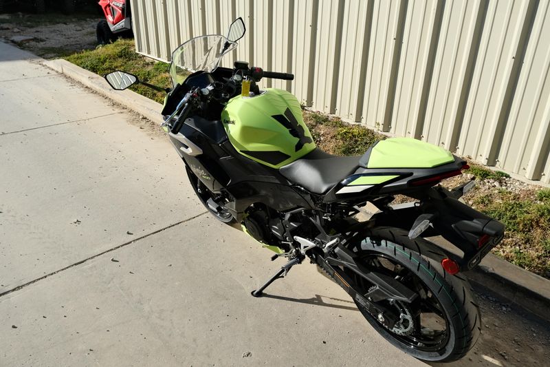 NEW 2026 KAWASAKI NINJA 650 ABS Image 5