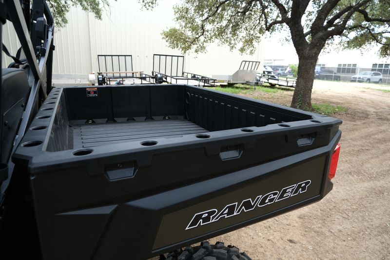 2024 Polaris RANGER CREW 570 FULLSIZE SAGE GREEN Image 6