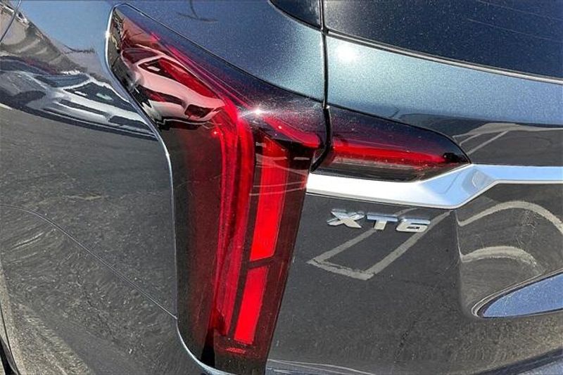 Used 2021 Cadillac XT6 Premium LuxuryImage 28
