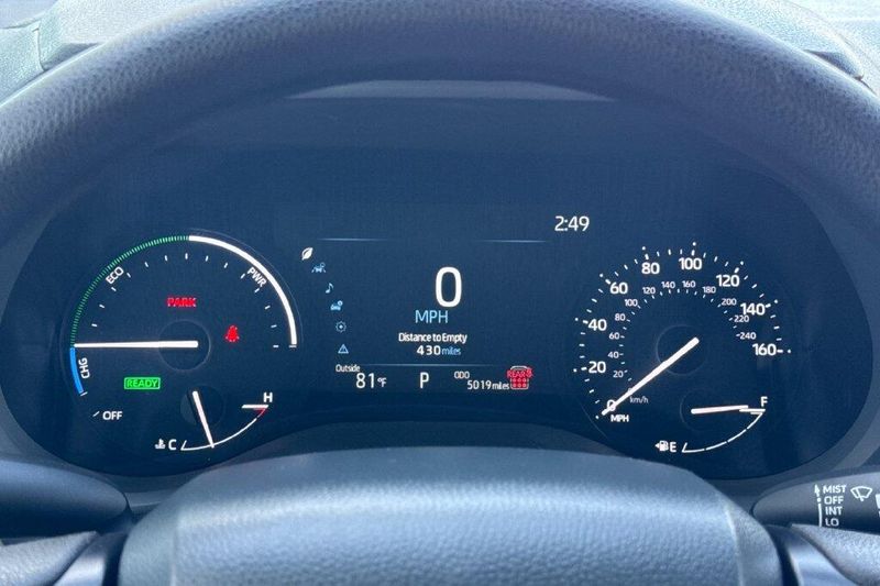 Used 2026 Toyota Sienna LEImage 24