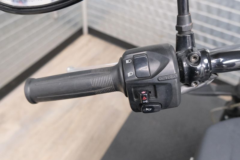 USED 2017 VICTORY OCTANE Image 16