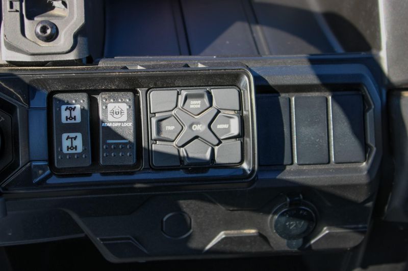 NEW 2025 CAN-AM DEFENDER MAX XT HD9 Image 22