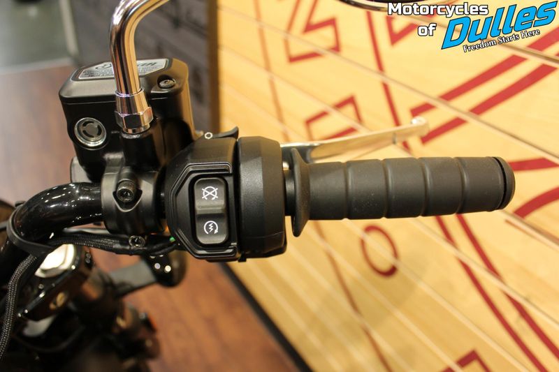 New 2025 Indian Motorcycle Scout Sixty Bobber Image 13