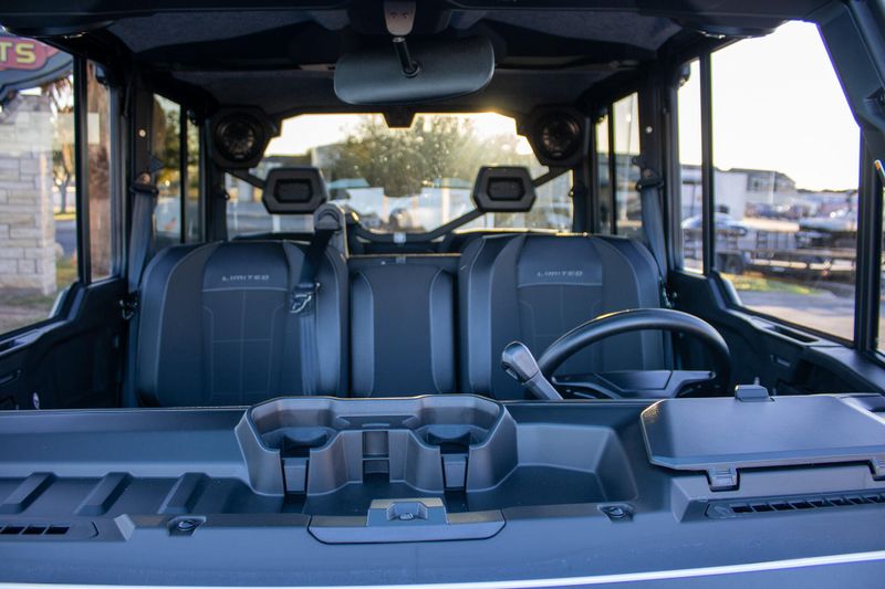 NEW 2026 CAN-AM DEFENDER MAX LIMITED CAB HD11 Image 21