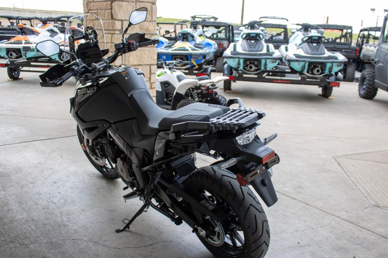 NEW 2026 SUZUKI VSTROM 1050 Image 6