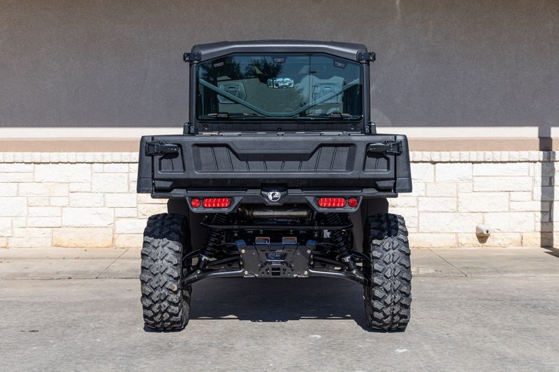 2024 Can-Am  DEFENDER PRO LIMITED  HD10 STONE GRAY Image 4
