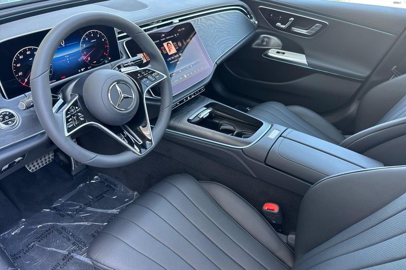 New 2026 Mercedes-Benz E-Class E 450Image 7