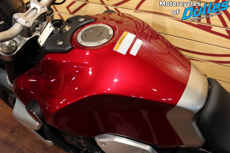2019 Honda CB1000R Image 15