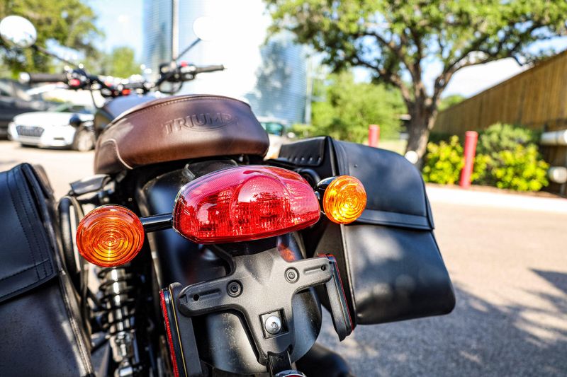 2022 Triumph BONNEVILLE T 120 BLACK EURO 5A BASE Image 33