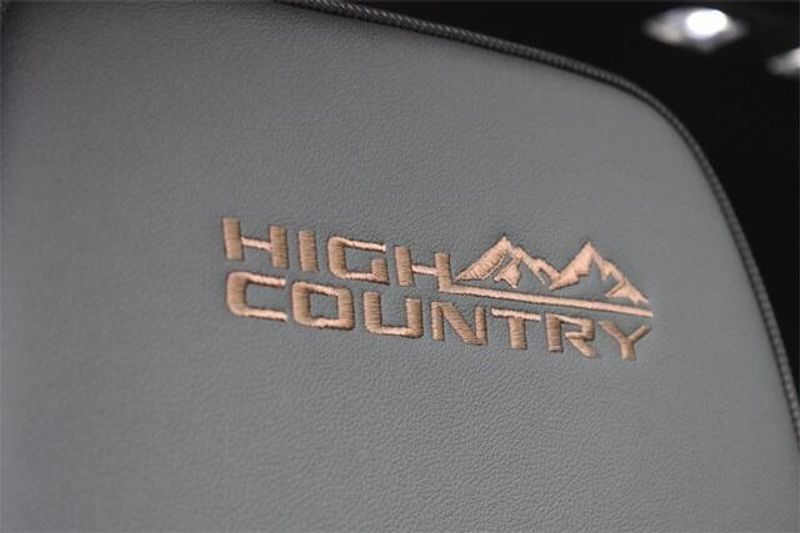 New 2025 Chevrolet Silverado 1500 High CountryImage 18