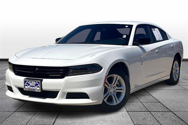 2023 Dodge Charger SXTImage 2