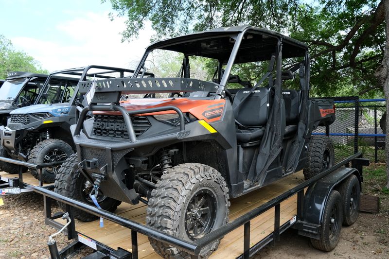 NEW 2026 POLARIS RANGER CREW 1000 PREMIUM Image 3