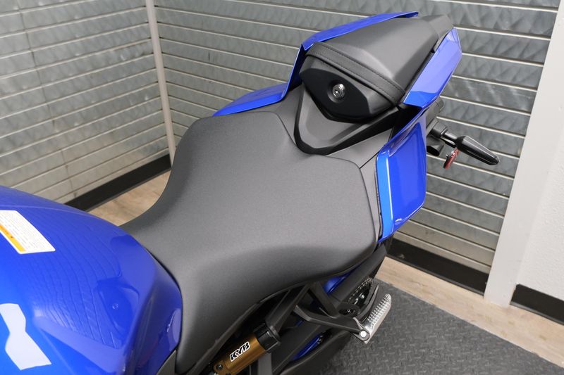 NEW 2026 YAMAHA YZFR9 Image 19