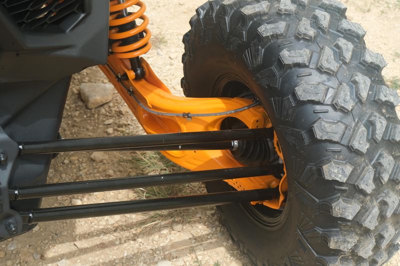 2025 Can-Am MAVERICK X3 MAX RS TURBO SCANDI BLUE AND ORANGE CRUSH Image 24