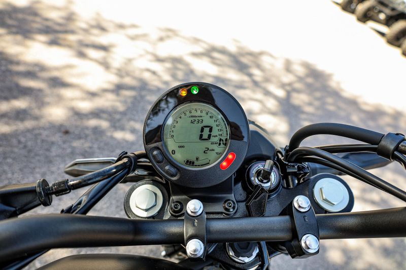 2025 Kawasaki ELIMINATOR ABS  METALLIC FLAT SPARK BLACK Image 9
