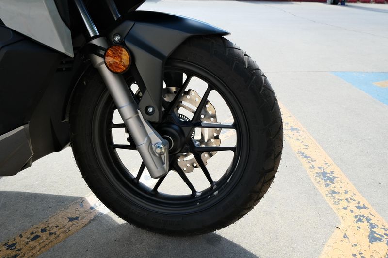 USED 2026 HONDA ADV160 Image 18