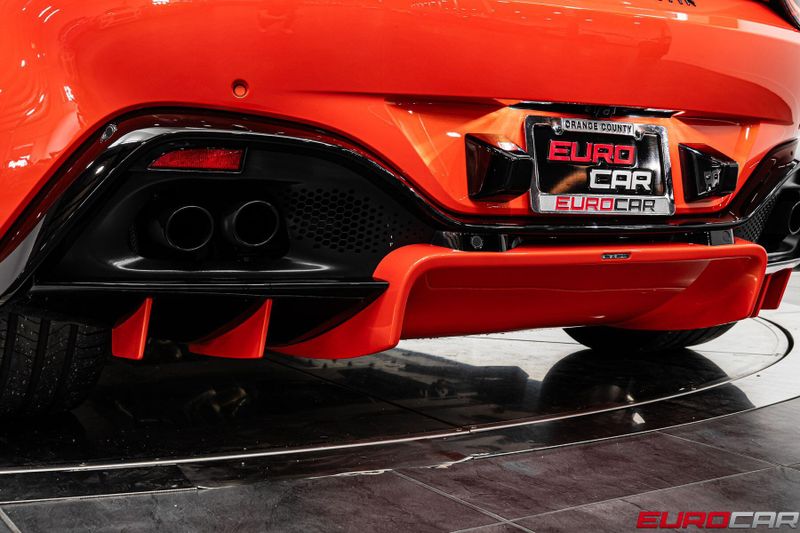 2022 Aston Martin Vantage Roadster *SPECIAL FACTORY PAINT * IMMACULATE CONDITION*Image 24