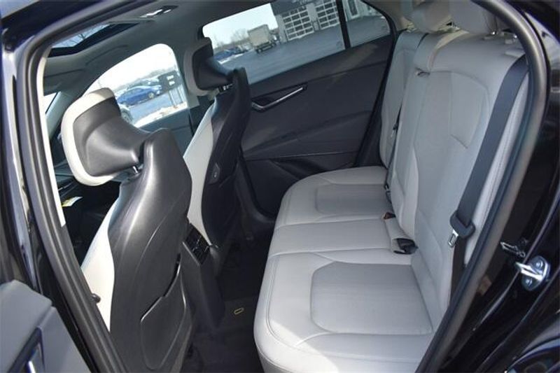 New 2025 Kia Niro EX TouringImage 18