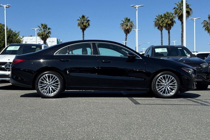 Used 2025 Mercedes-Benz CLA 250Image 3