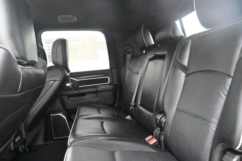 2025 RAM 2500 LaramieImage 11