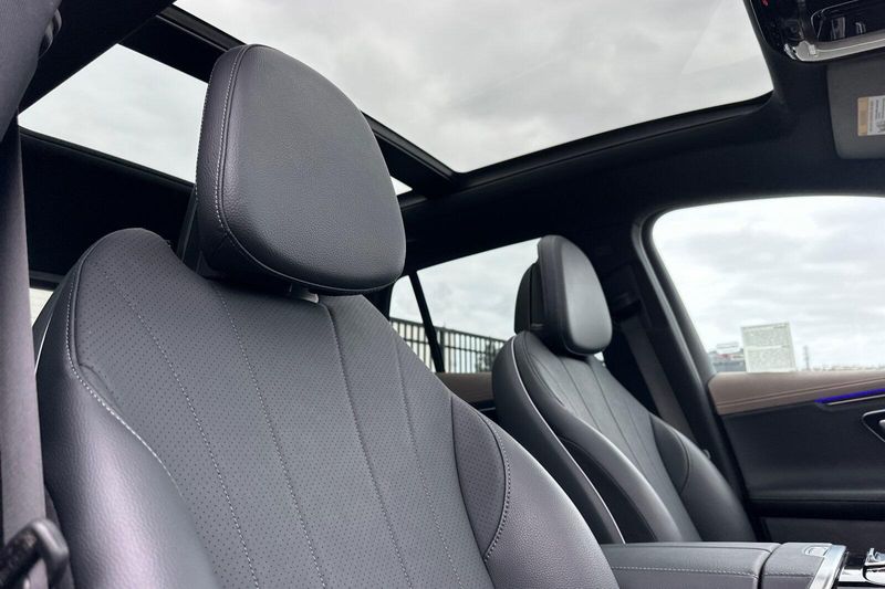 2023 Mercedes-Benz EQE 350+ SUVImage 19