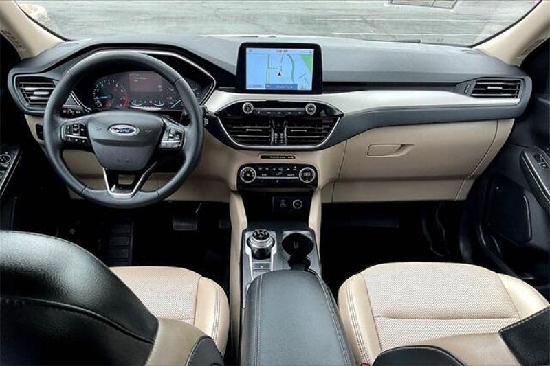 2020 Ford Escape SELImage 15