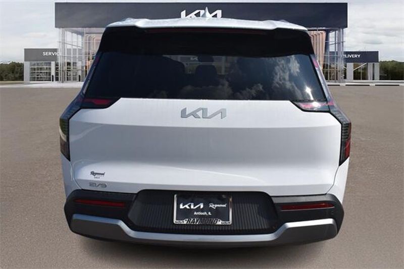 New 2026 Kia EV9 WindImage 4