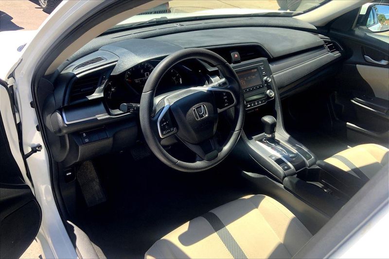 2018 Honda Civic LX photo 13