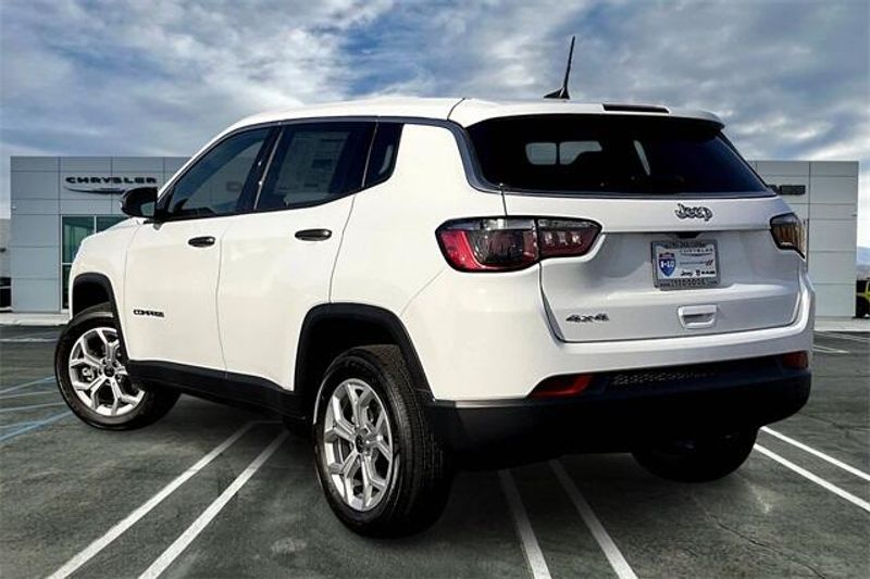 2025 Jeep Compass Sport 4x4Image 2