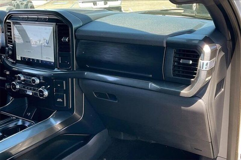 2022 Ford F-150 XLTImage 16