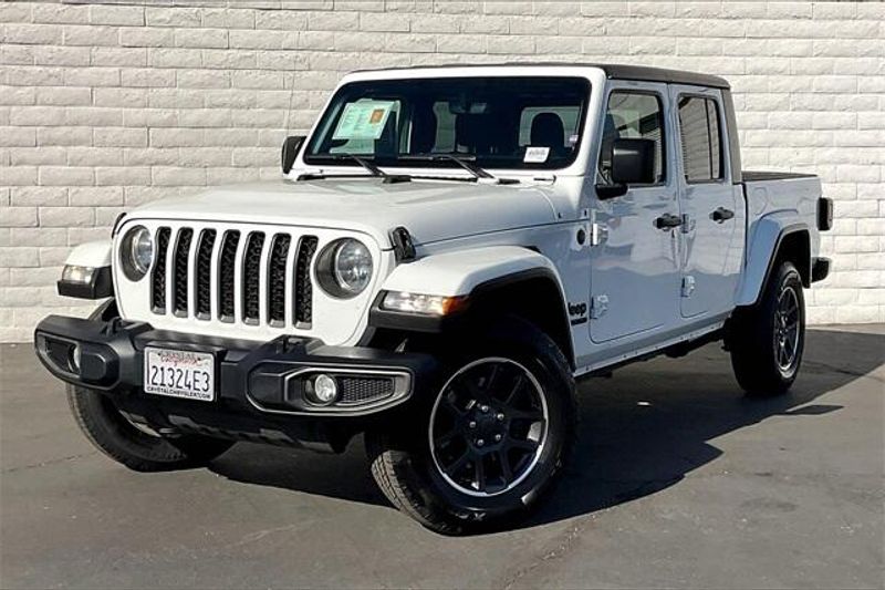 2021 Jeep Gladiator Image 1