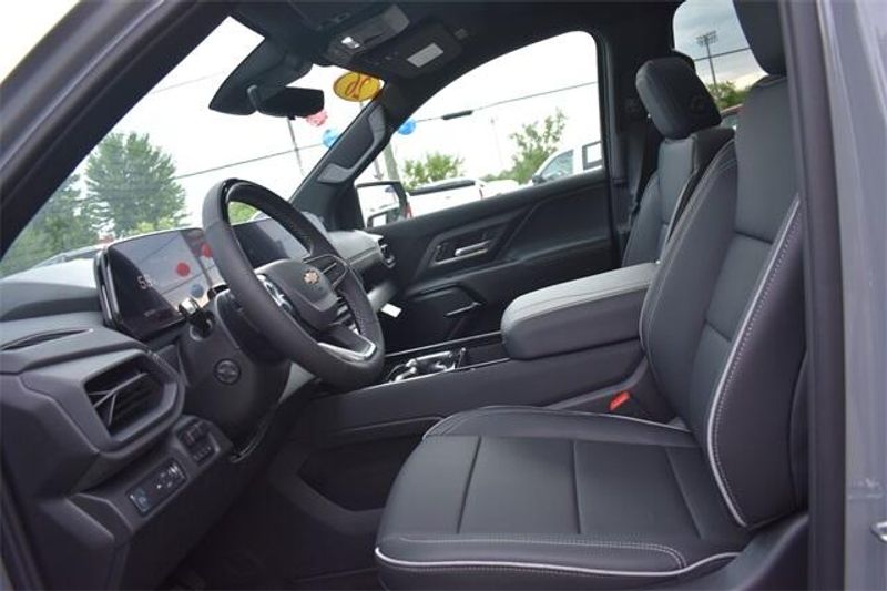 New 2026 Chevrolet Silverado EV LTImage 26