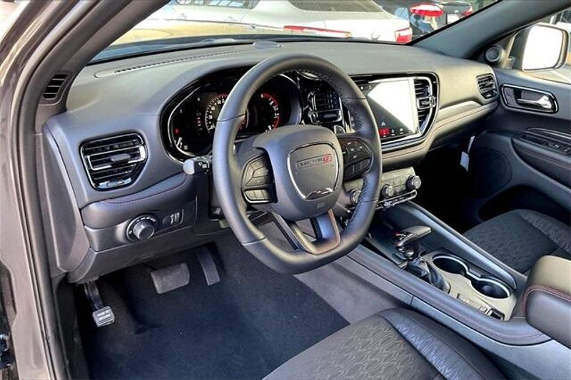 New 2026 Dodge Durango Gt Hemi V8Image 6
