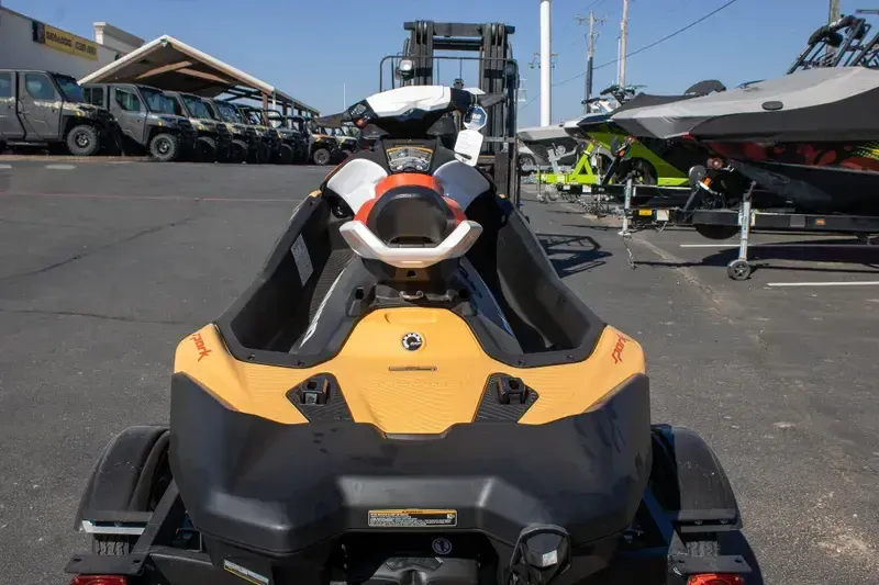 NEW 2026 SEADOO SPARK FOR 3 90HP CONVENIENCE PACKAGE WITH SOUND SYSTEM Image 15