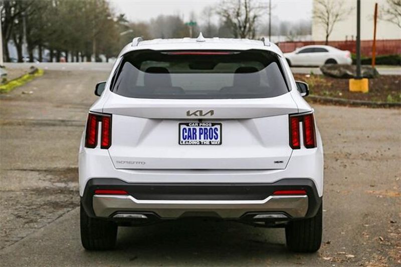 2025 Kia Sorento EXImage 16