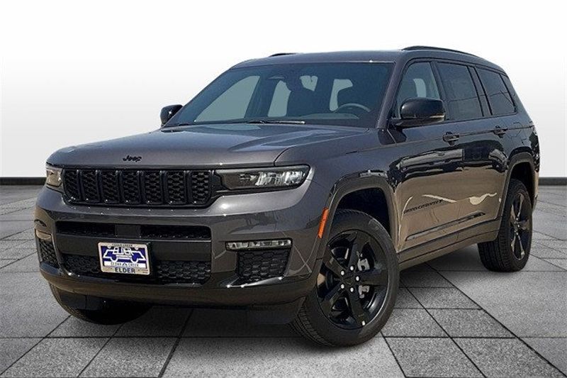 2024 Jeep Grand Cherokee L Limited 4x4Image 2