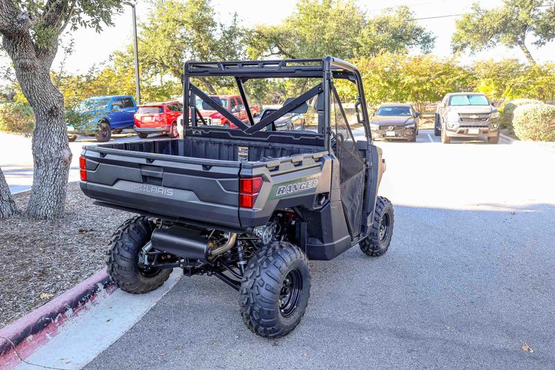 NEW 2026 POLARIS RANGER 1000 EPS Image 16