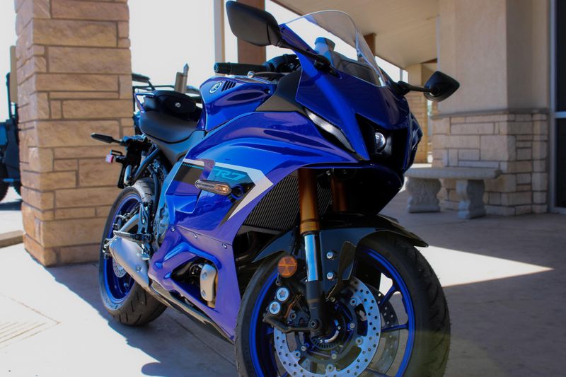 2025 Yamaha YZFR7 TEAM BLUE Image 3