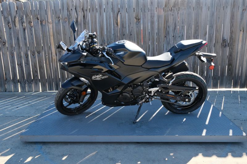 NEW 2026 KAWASAKI NINJA 500 Image 6