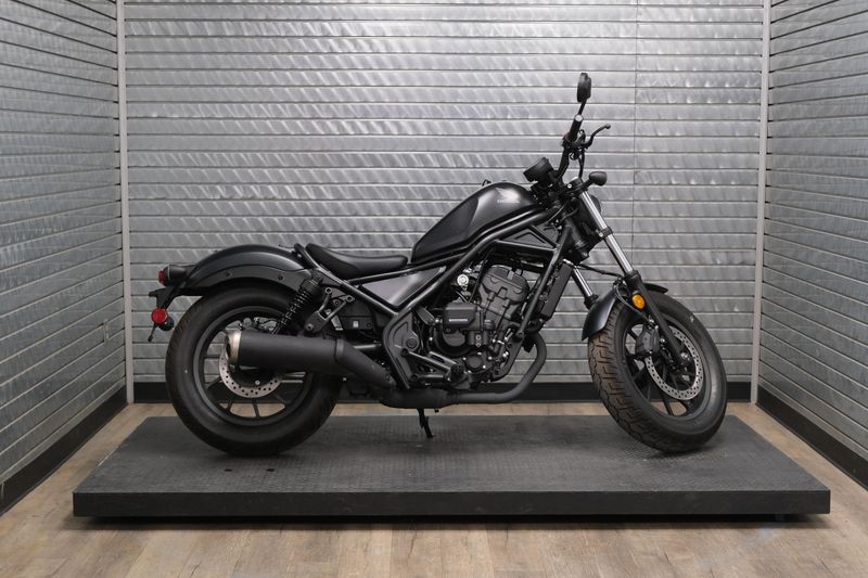 USED 2026 HONDA REBEL 300 E-CLUTCH Image 2