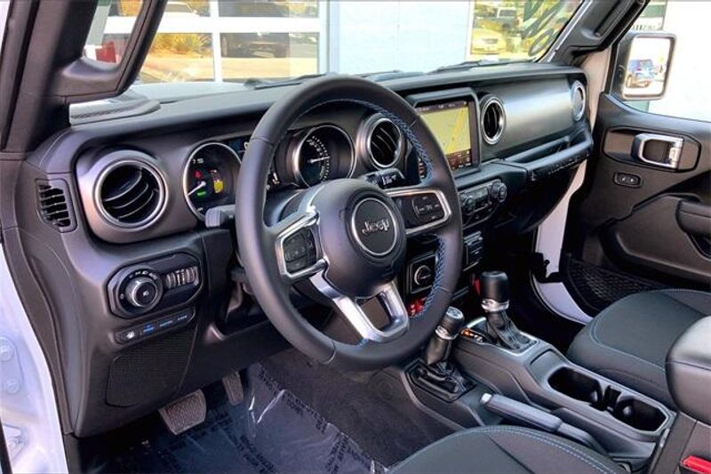 Used 2022 Jeep Wrangler 4xE Unlimited Rubicon 4xeImage 14