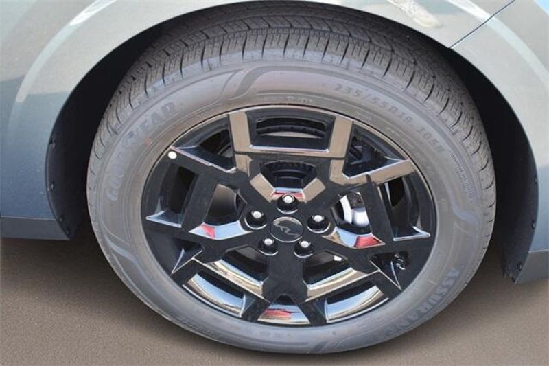 New 2026 Kia Carnival Hybrid SX PrestigeImage 11