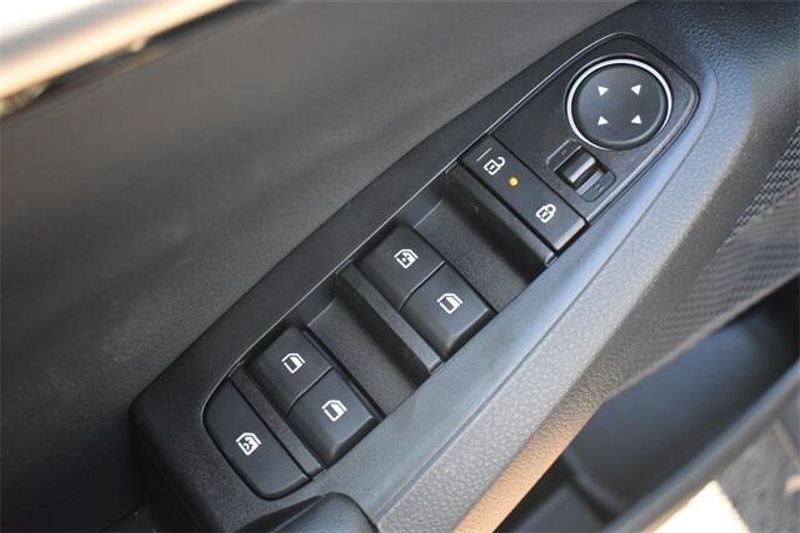 2025 Kia Seltos EXImage 20
